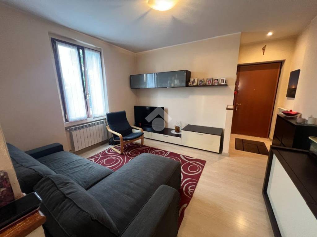 appartamento in vendita a Vedano Olona