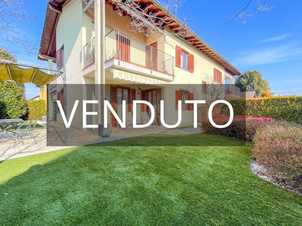 appartamento in vendita a Vedano Olona in zona Fontanelle