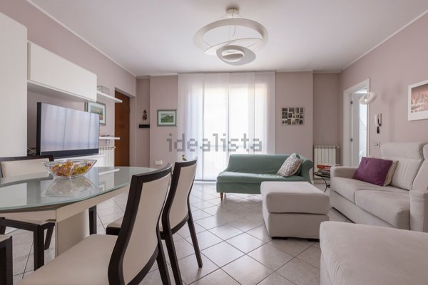 appartamento in vendita a Vedano Olona