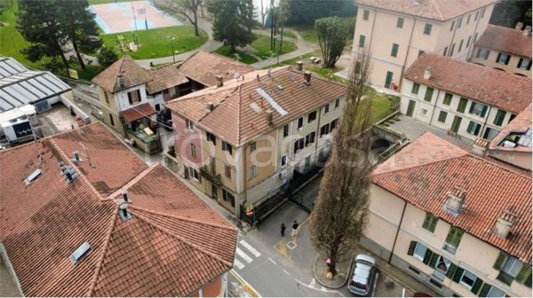 appartamento in vendita a Vedano Olona