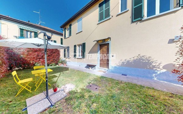 appartamento in vendita a Vedano Olona