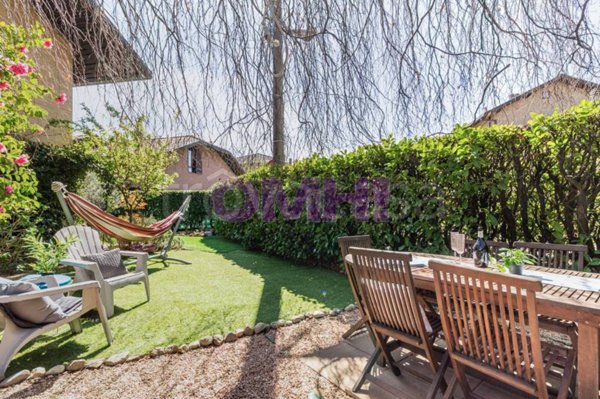 casa indipendente in vendita a Vedano Olona