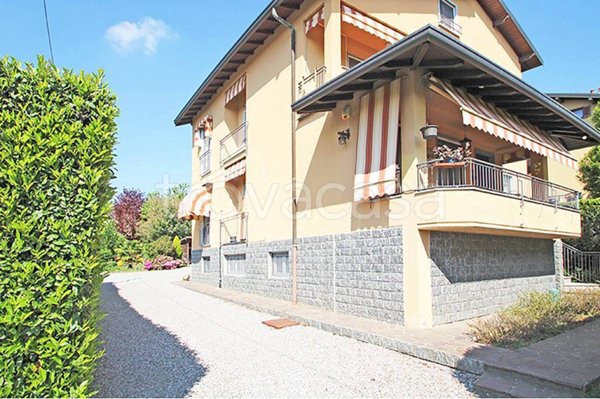 appartamento in vendita a Vedano Olona