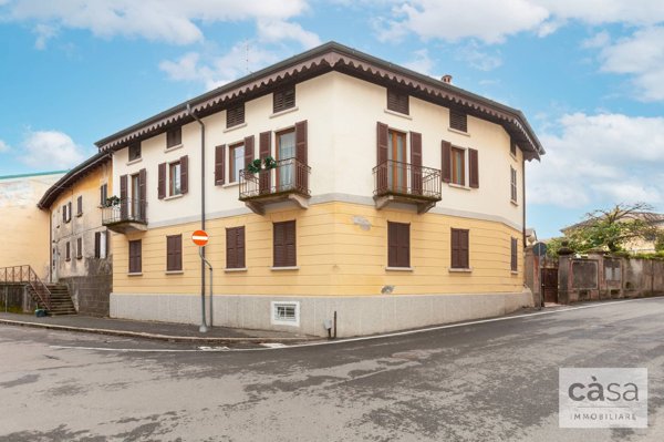 casa indipendente in vendita a Vedano Olona