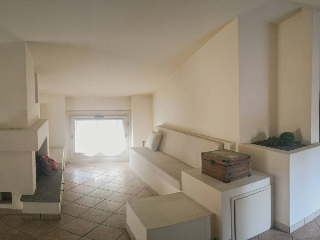 appartamento in vendita a Vedano Olona