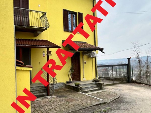 casa indipendente in vendita a Vedano Olona in zona Careno