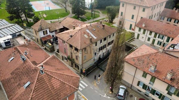 appartamento in vendita a Vedano Olona