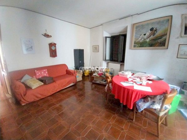 appartamento in vendita a Vedano Olona