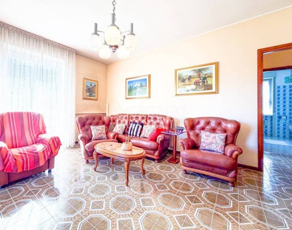 appartamento in vendita a Vedano Olona in zona Fontanelle