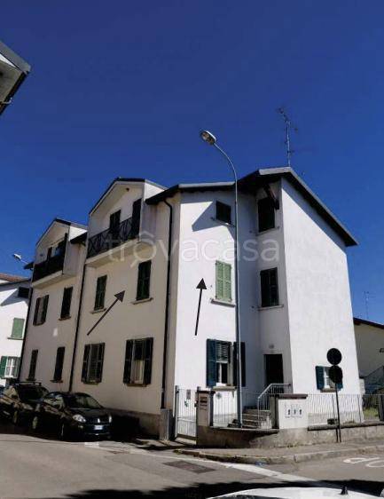 appartamento in vendita a Vedano Olona in zona Fontanelle