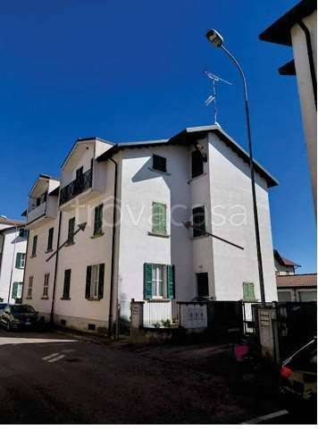 appartamento in vendita a Vedano Olona in zona Fontanelle