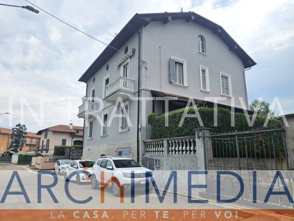 appartamento in vendita a Vedano Olona in zona Fontanelle