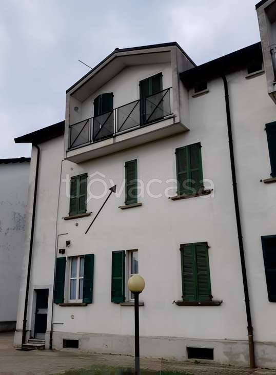 appartamento in vendita a Vedano Olona in zona Fontanelle