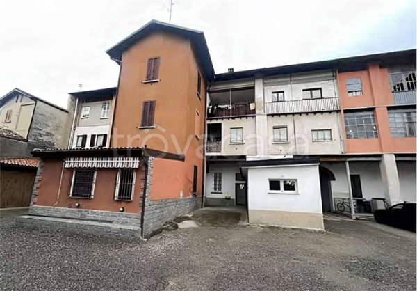 appartamento in vendita a Vedano Olona in zona Fontanelle