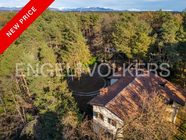 casa indipendente in vendita a Venegono Inferiore