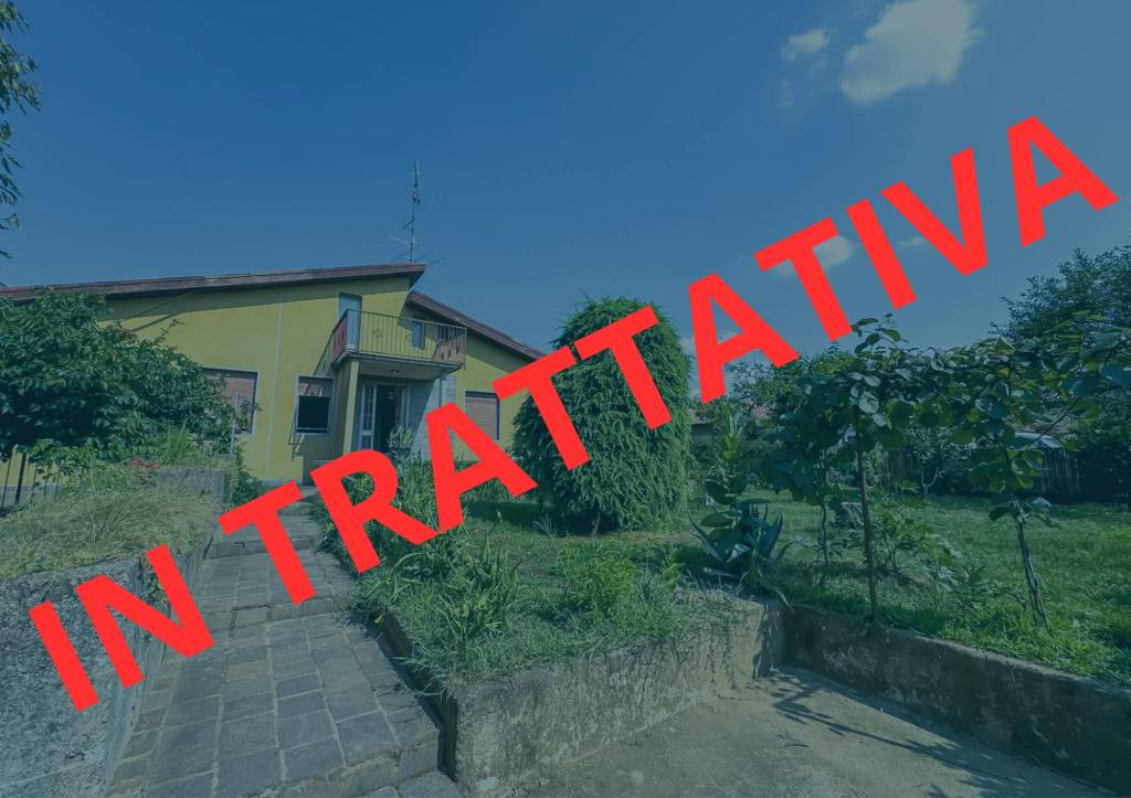 casa indipendente in vendita a Venegono Inferiore