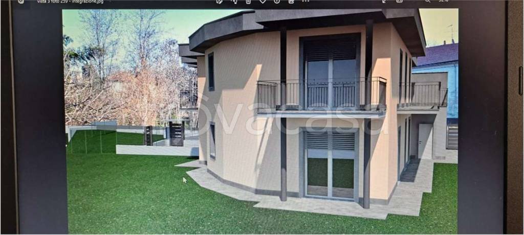 casa semindipendente in vendita a Venegono Inferiore