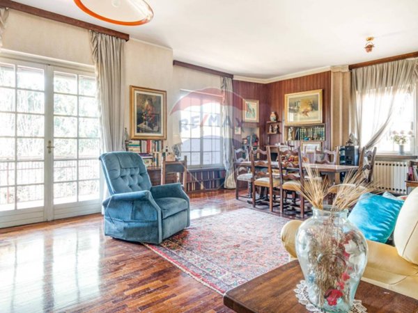 casa indipendente in vendita a Venegono Inferiore