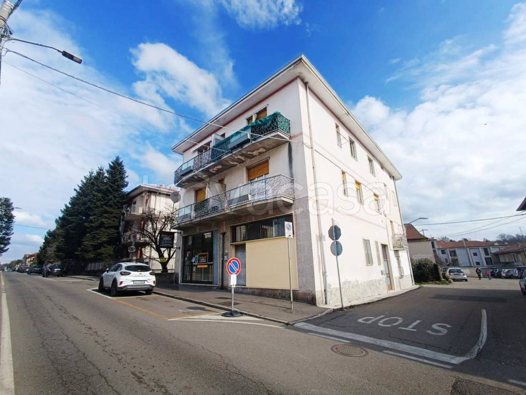 appartamento in vendita a Venegono Inferiore