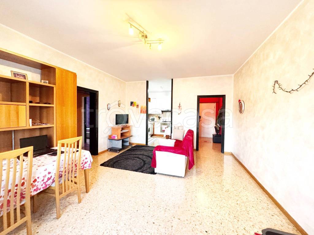 appartamento in vendita a Venegono Inferiore