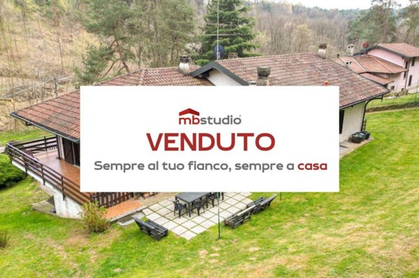 casa indipendente in vendita a Venegono Inferiore