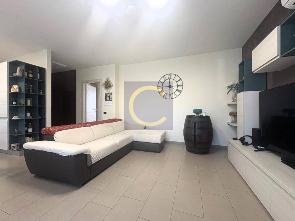 appartamento in vendita a Venegono Inferiore