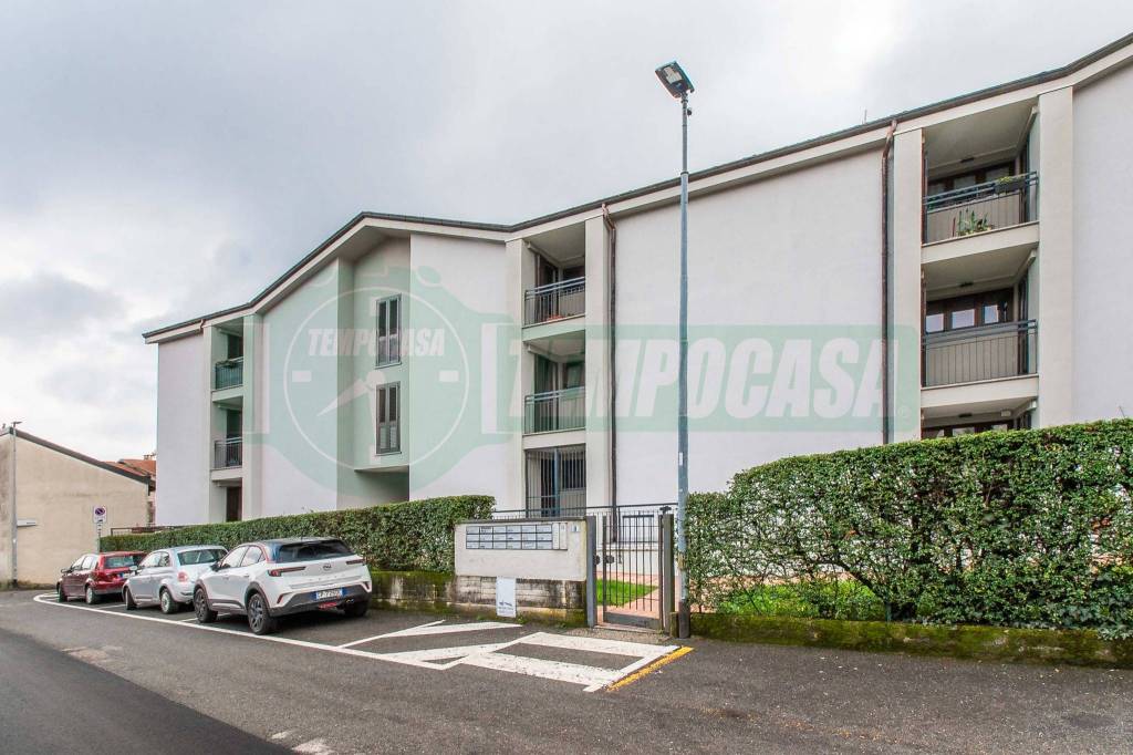 appartamento in vendita a Venegono Inferiore