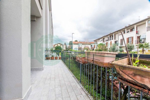 appartamento in vendita a Venegono Inferiore