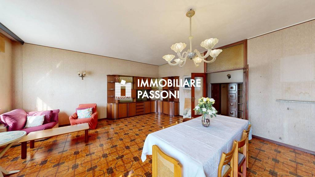 appartamento in vendita a Venegono Inferiore