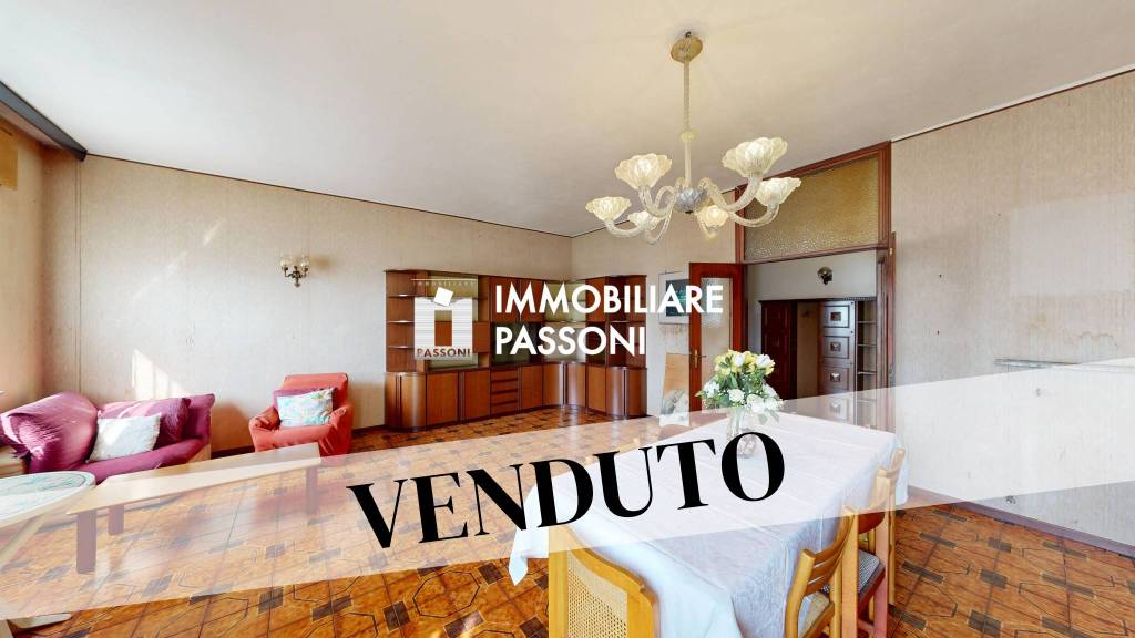 appartamento in vendita a Venegono Inferiore