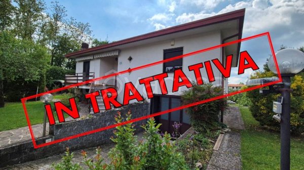 casa indipendente in vendita a Venegono Inferiore