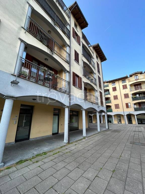 appartamento in vendita a Venegono Inferiore