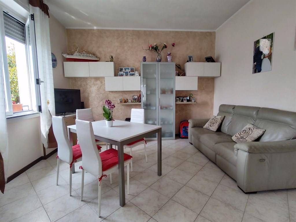 appartamento in vendita a Venegono Inferiore