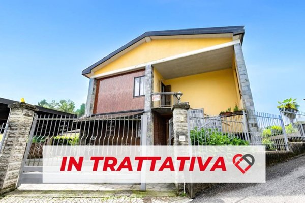 casa indipendente in vendita a Venegono Inferiore