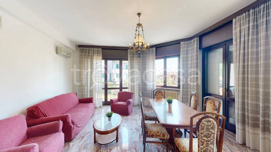 appartamento in vendita a Venegono Inferiore