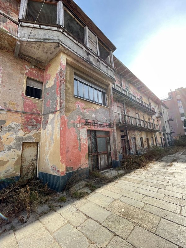 casale in vendita a Venegono Inferiore