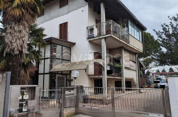 appartamento in vendita a Venegono Inferiore