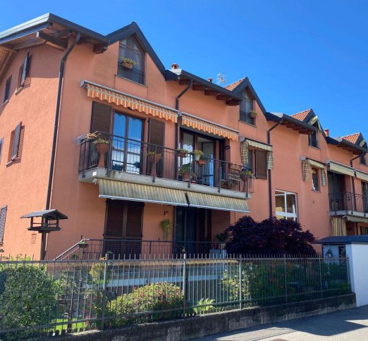 appartamento in vendita a Venegono Inferiore