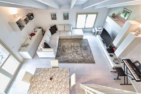 appartamento in vendita a Venegono Inferiore