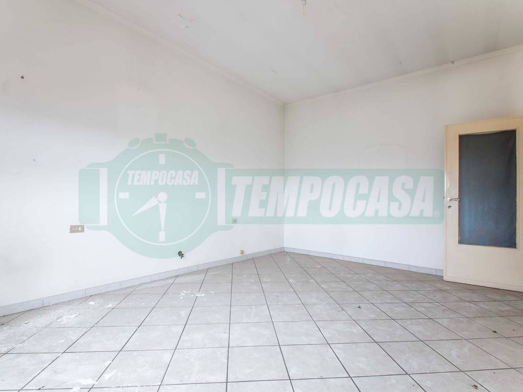 appartamento in vendita a Venegono Inferiore