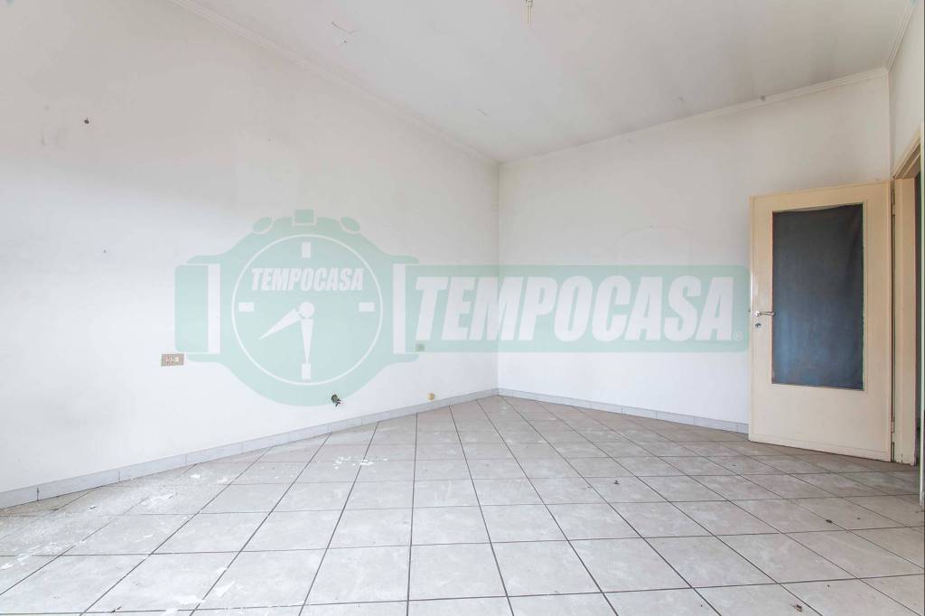 appartamento in vendita a Venegono Inferiore