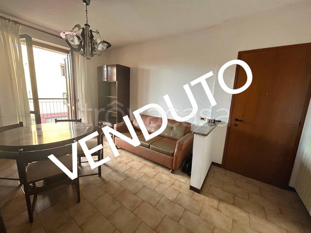 appartamento in vendita a Venegono Inferiore