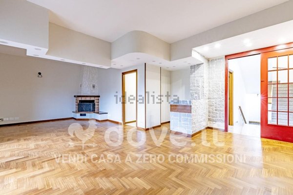 appartamento in vendita a Venegono Inferiore