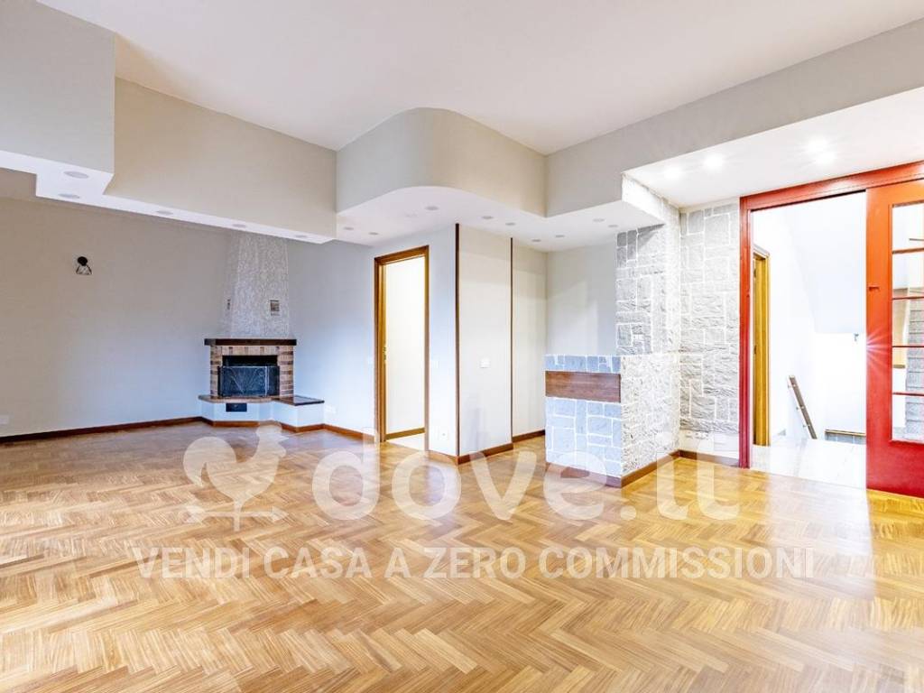 appartamento in vendita a Venegono Inferiore