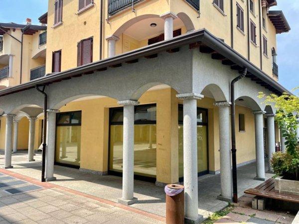 ufficio in vendita a Venegono Inferiore
