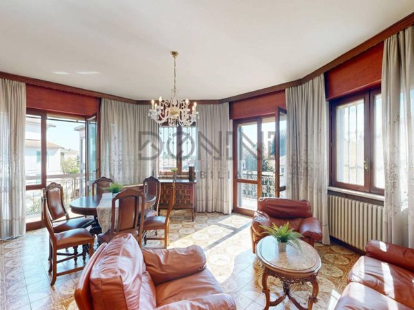 appartamento in vendita a Venegono Inferiore