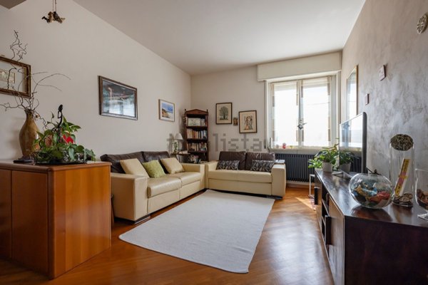 appartamento in vendita a Venegono Inferiore