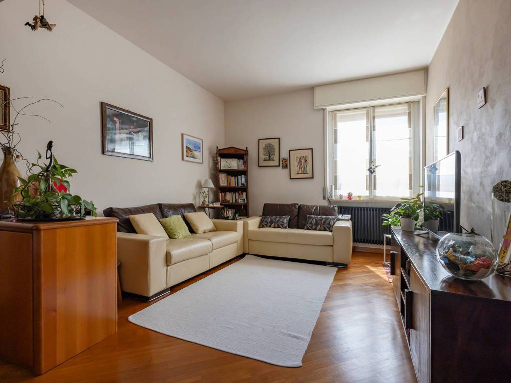 appartamento in vendita a Venegono Inferiore