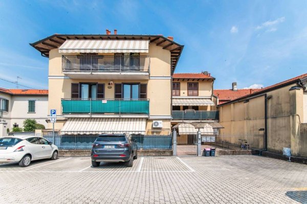 appartamento in vendita a Venegono Inferiore