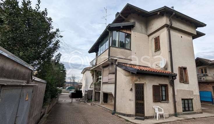 casa indipendente in vendita a Venegono Inferiore